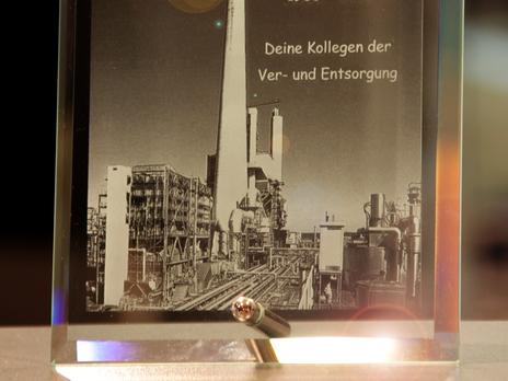 2D Flachglas von Laserpix Laser Foto mit Fabrik im Glas