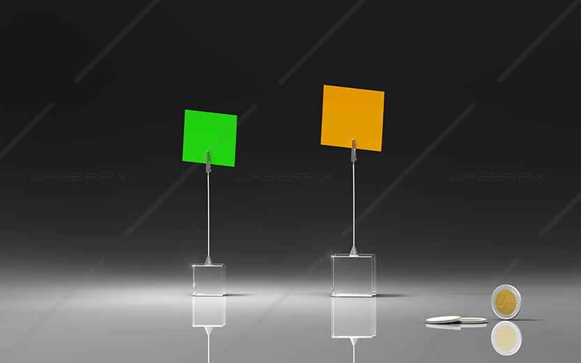 Memo Halter von Laserpix in Form eines Würfels in zwei verschiedenen Größen