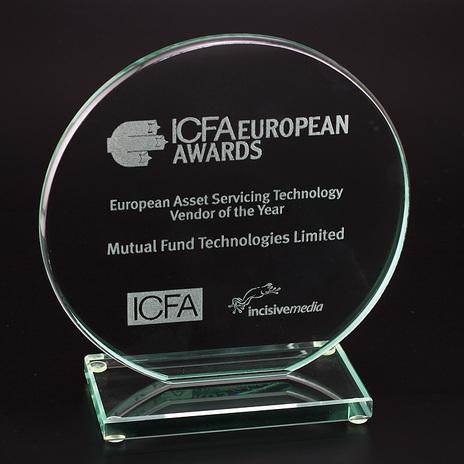 ICFA European Awards Rundglas von Laserpix auf Glas Sockel Flachglas