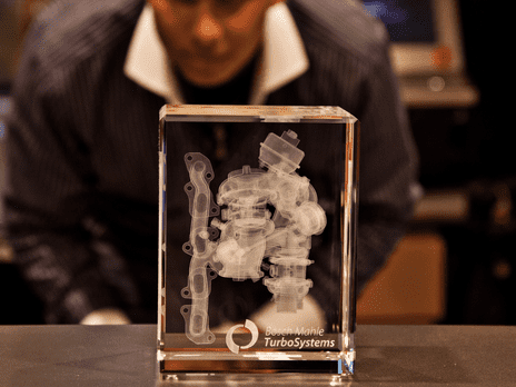 Bosch Mahle Turbosystems im Würfel als 3D Gravur von Laserpix