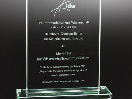 Preis für Wissenschaftskommunikation im Flachglas als Gravur von Laserpix Dünner Glas Sockel